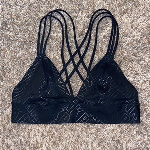 🆕 Victoria’s Secret PINK Strappy Sports Bra